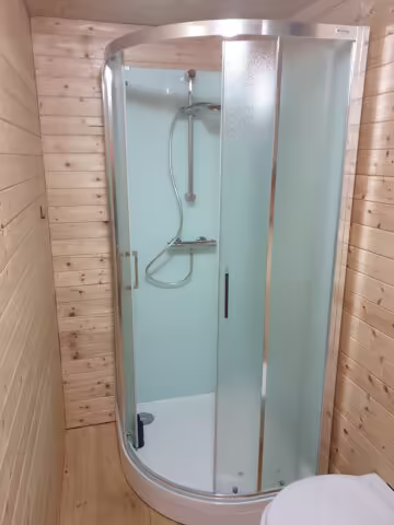 Sprchový kout svatyně terapie tmou